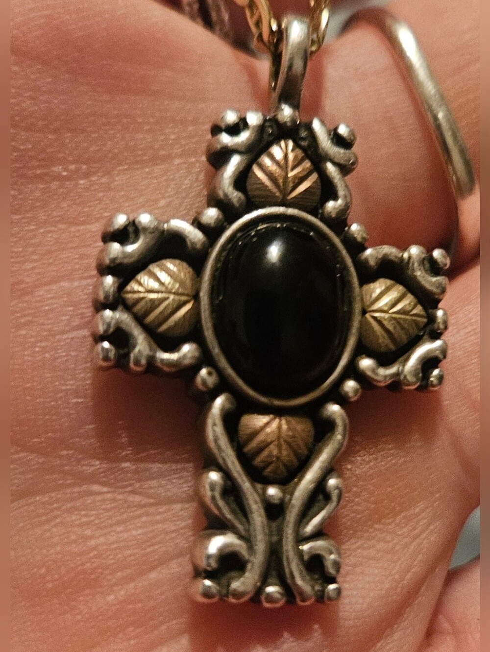12k White Gold Cross Pendant Necklace with Black Stone